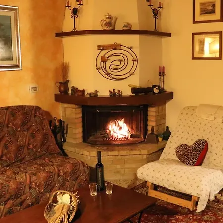Sotto La Luna Bed & Breakfast *