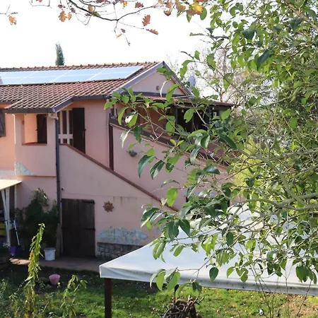 Sotto La Luna Bed & Breakfast *