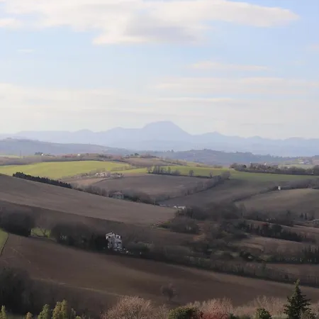 Sotto La Luna Bed & Breakfast *